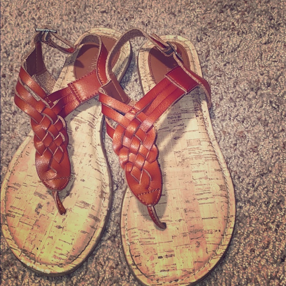 Women’s sandals